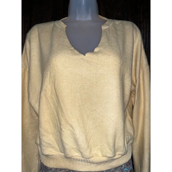 By Project Social T (PST) Gold/Yellow Short Midriff Sweater Size Medium - Picture 2 of 11